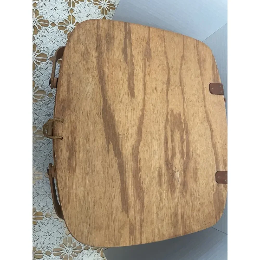 Vintage Longaberger Large Picnic Basket With Lid & Riser 1989 USA